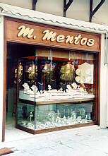 mentos1.jpg (12919 bytes)