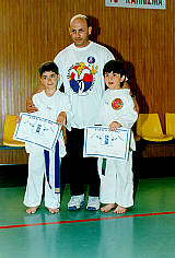 taekwo2.jpg (13343 bytes)